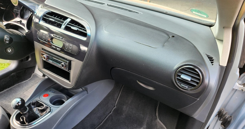 Seat Leon cena 7500 przebieg: 211600, rok produkcji 2006 z Brodnica małe 154